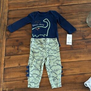 Carter’s Dino set.